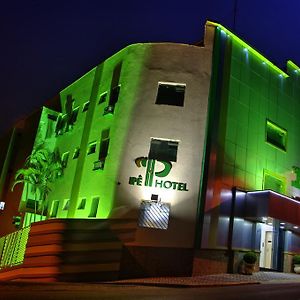 Ipe Guaru Hotel